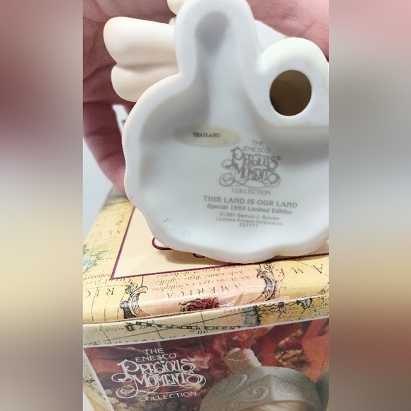 Precious Moments THIS LAND IS OUR LAND #527777 Figurine NEW IN BOX - Picture 5 of 7